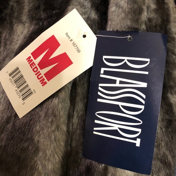 NWTAG..Faux Fur Reversible Winter Vest!!!! - Picture 7 of 7